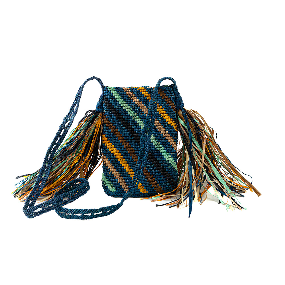 Sac bandoulière casual chic bleu multicolore en raphia avec rayures et franges